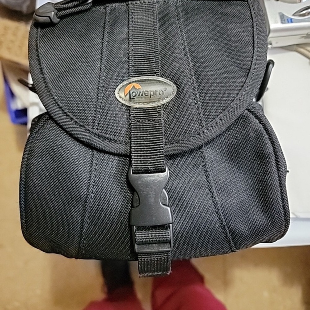 Promaster Digital Elite Mini Camera Bag | Compact & Padded Protection - Picture 2 of 9